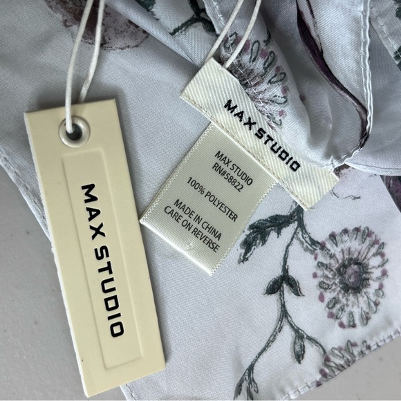 NWT Max Studio OS Satin Floral Scarf Wrap - Picture 5 of 7